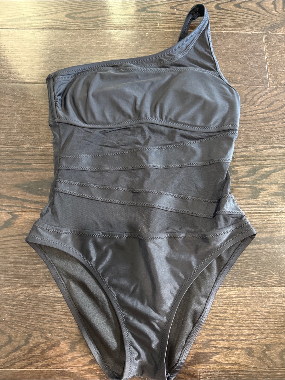 One-Shoulder Black Women's One-Piece Swimsuit
